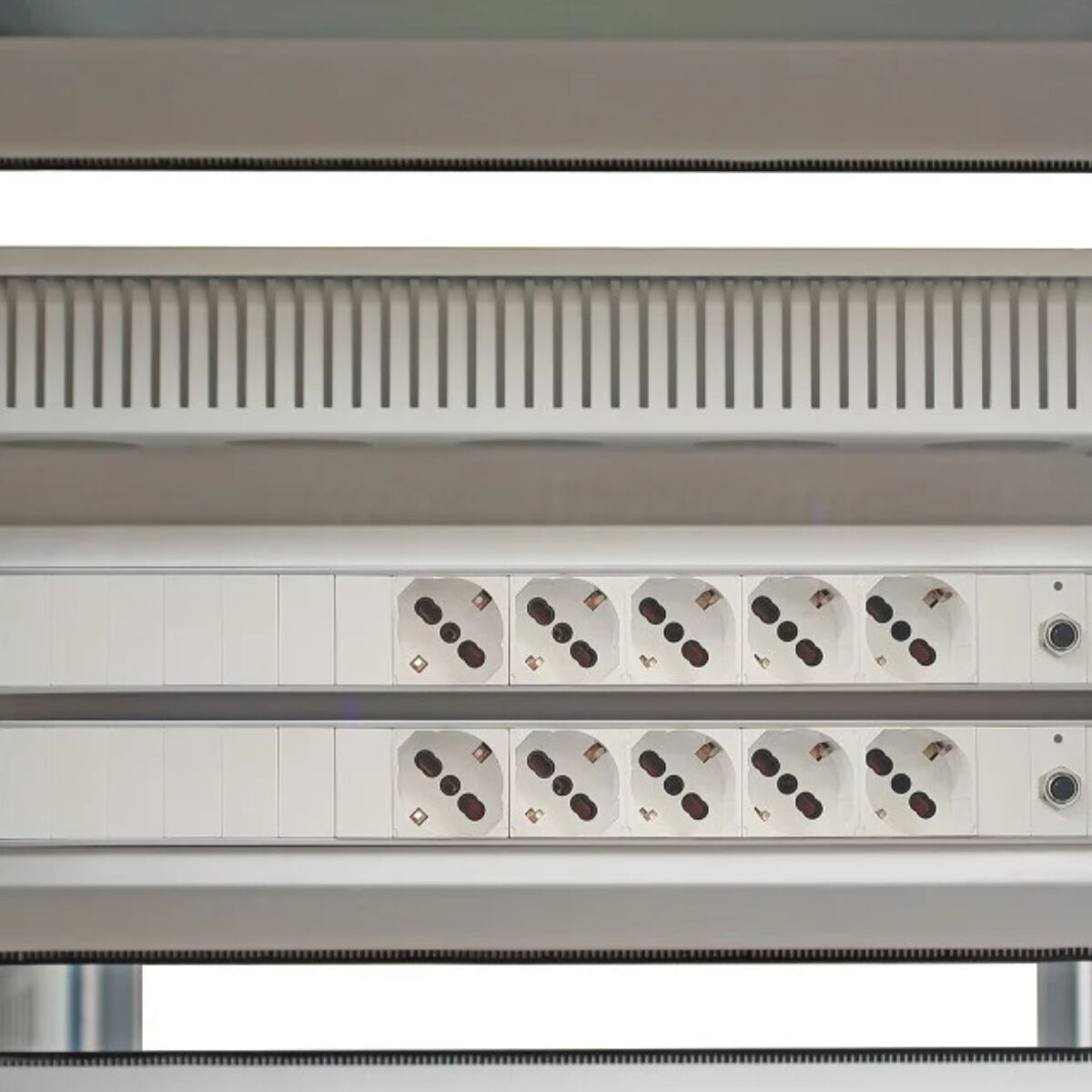 Rack Cabinet Phasak PHT 3530 Rack Cabinet Phasak PHT 3530