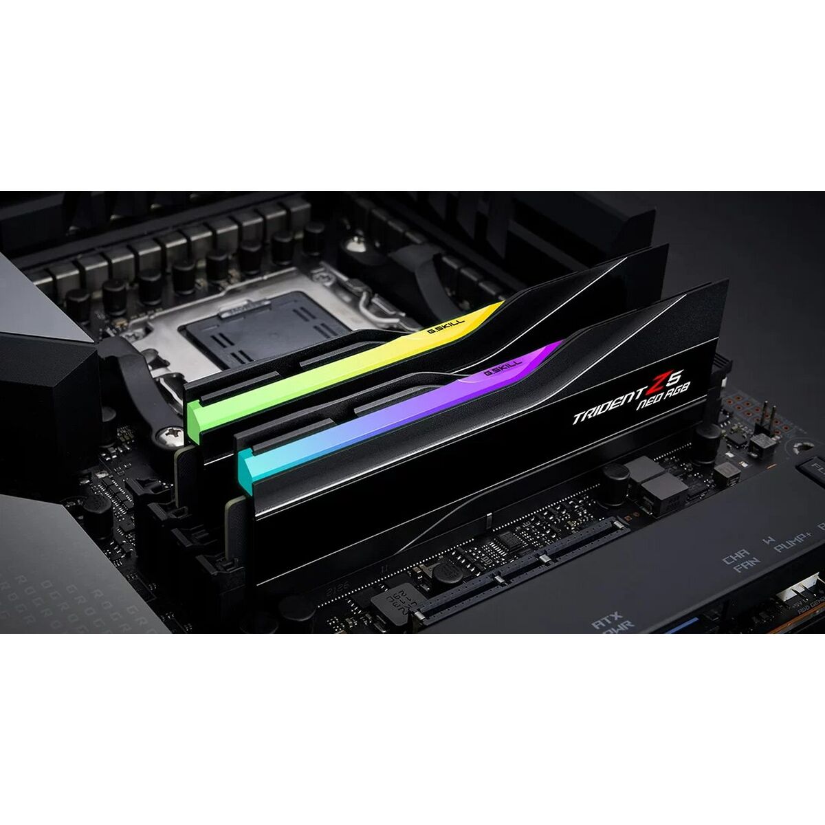 RAM Memory GSKILL Trident Z5 Neo RGB F5-6000J2636H32GX2-TZ5NR 64 GB DDR5 6000 MHz